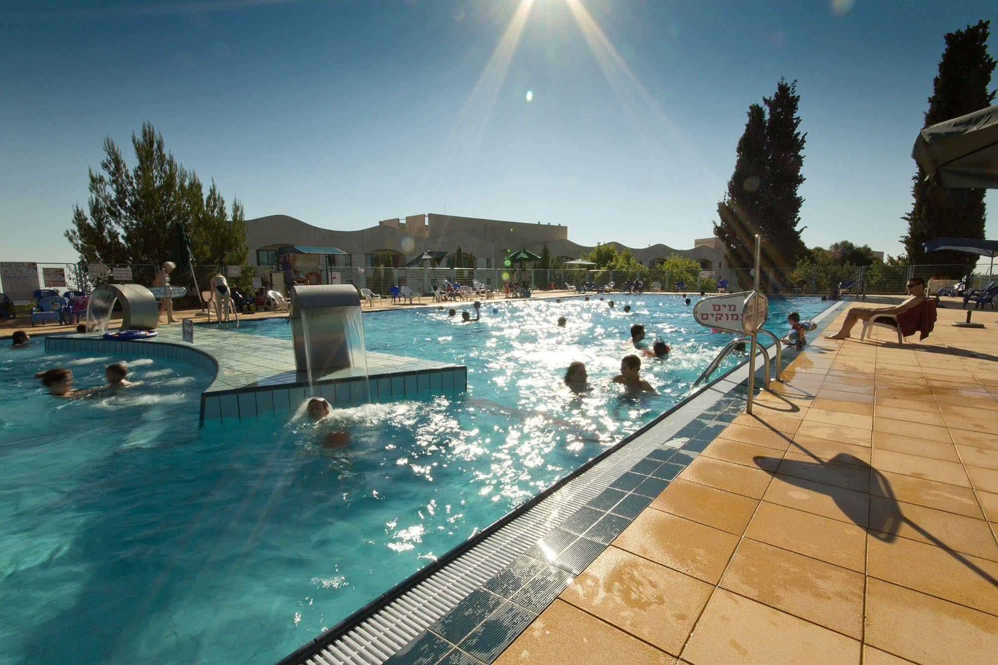Shoresh Green Hills Family Suites Hotel 외부 사진